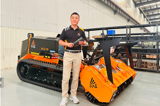 FAE法埃机械RCU 75遥控式履带车：应对复杂地形的植被管控利器